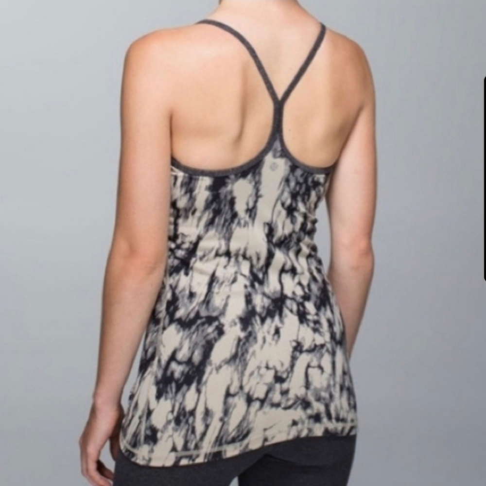 Lululemon tie dye tank top - Picture 2 of 7